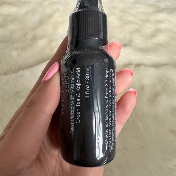 SHAYDE BEAUTY
THE BRIGHTENING SERUM - Picture 5 of 8